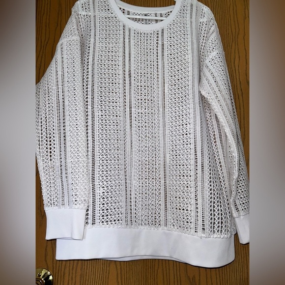 FABLETICS Sophie Crocheted Open Knit Long Sleeve Sweater Size Large - Picture 5 of 8